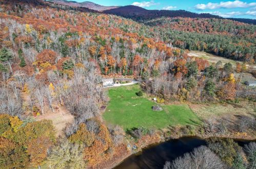 648 Quincy Rd, Ellsworth NH  03266-3520 exterior