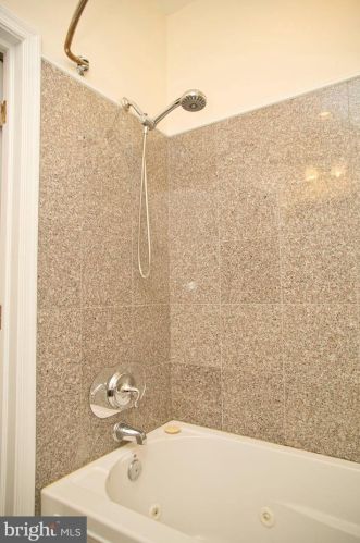 726 24 St, Philadelphia PA 19146-2540 exterior