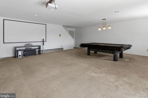 1628 Devon Ct, Yardley PA 19067-5741 exterior