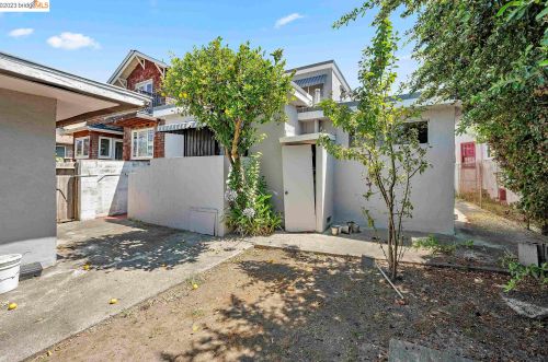 2752 Mabel St, Berkeley CA 94702-2461 exterior