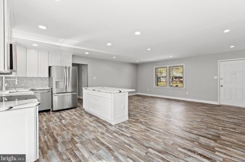 1235 Lakeview Pkwy, Locust Grove VA  22508-5232 exterior