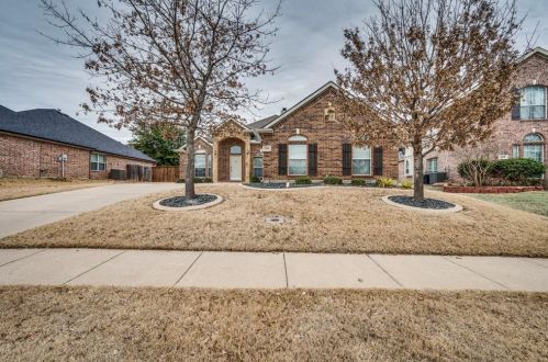 209 Lawson Farms Dr, Midlothian TX  76065-7606 exterior
