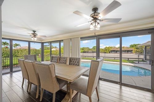 2904 Appaloosa Trl, West Palm Beach FL  33414-7639 exterior