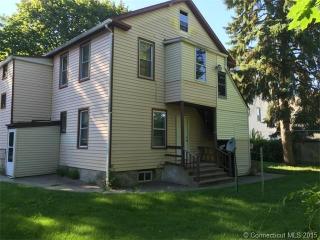 1 James Pl, Waterbury, CT 06708-3876