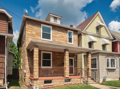 1335 4th Ave, Ford City, PA 16226-1345