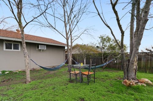 7313 Hutchins Way, North Highlands CA  95660-3437 exterior
