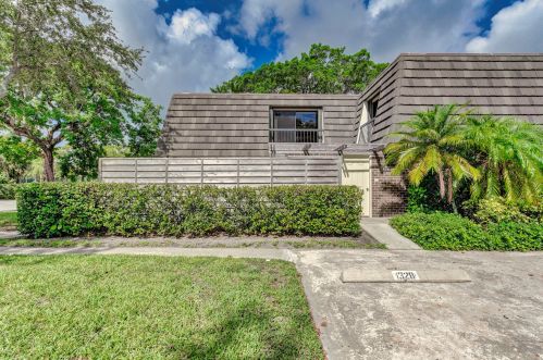 1328 13th Ter, West Palm Beach, FL 33418-3690