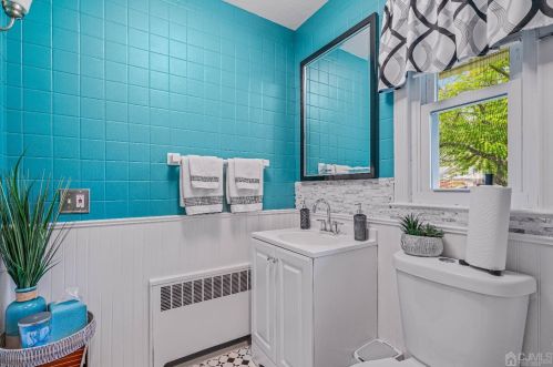 48 Patton Dr, East Brunswick NJ  08816-1130 exterior