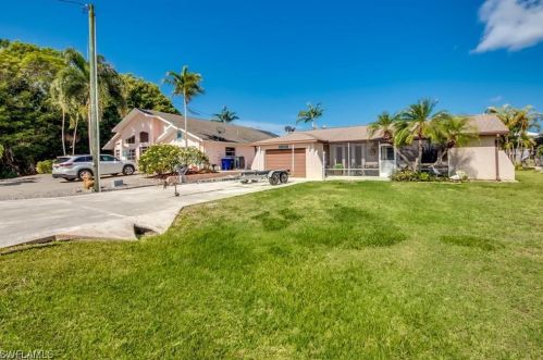 2355 Banana St, Saint James City, FL 33956-2072