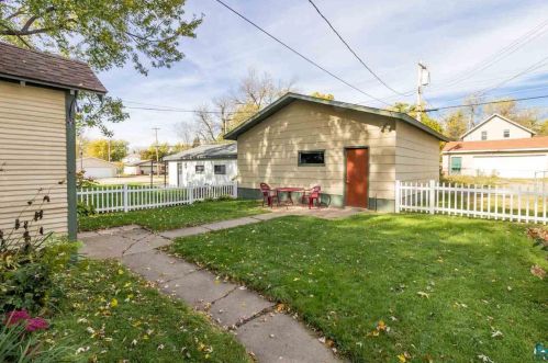 315 Pattison St, Ely MN  55731-1537 exterior