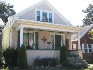 1612 Jaeger Ave, Louisville, KY 40205-1025