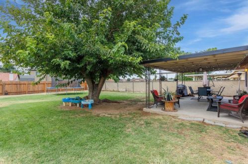 319 Mckelvey Ave, Bakersfield CA 93308-1287 exterior