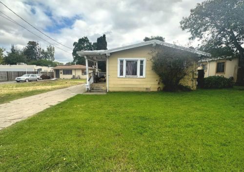 22616 7th St, Hayward CA  94541-3014 exterior
