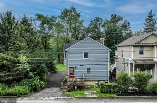 4940 Skippack Pike, Collegeville PA  19473-2049 exterior