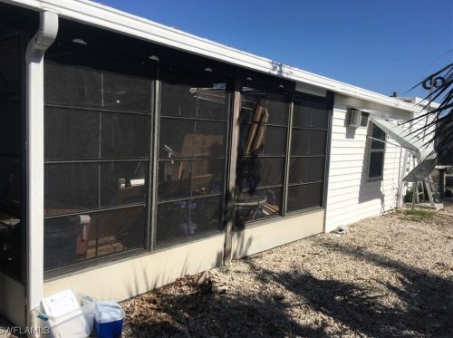 4885 Sandpiper Dr, Saint James City FL  33956-2812 exterior