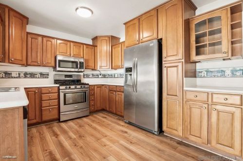 10859 Greenford Dr, San Diego CA  92126-2706 exterior