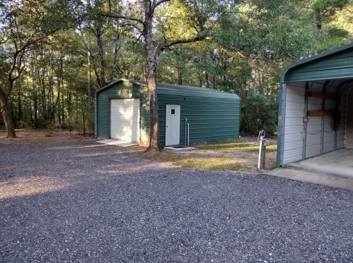 194 Creekside Ln, Defuniak Springs FL  32433-4906 exterior