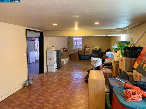 1610 14th St, Oakland CA  94607-1512 exterior