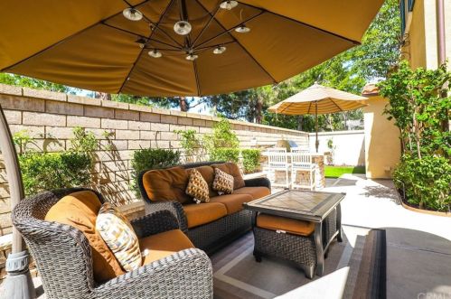 46 Duet, Irvine CA  92603-4216 exterior