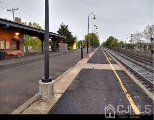 784 Ctr St, Green Brook NJ  08812-1510 exterior