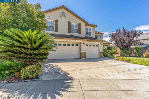 12 Moore Ct, Oakley, CA 94561-6339