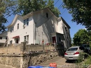 71 River St, Waterbury, CT 06706-1332