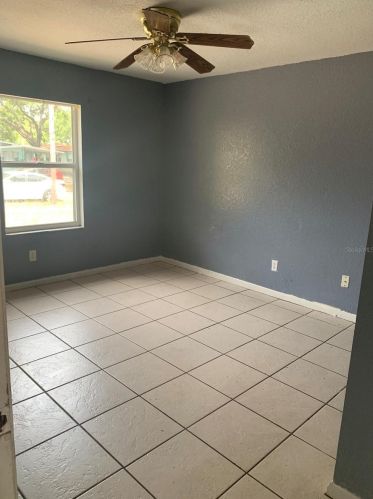 2435 20th St, Saint Petersburg FL  33712-3625 exterior