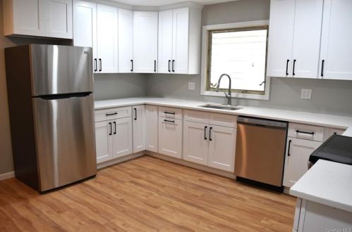 26 Orange Rd, Florida NY  10921-1907 exterior