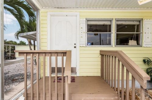 4995 Curlew Dr, Saint James City FL  33956-2826 exterior