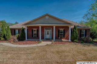 110 Turtlehill Dr, Huntsville, AL 35806-1579