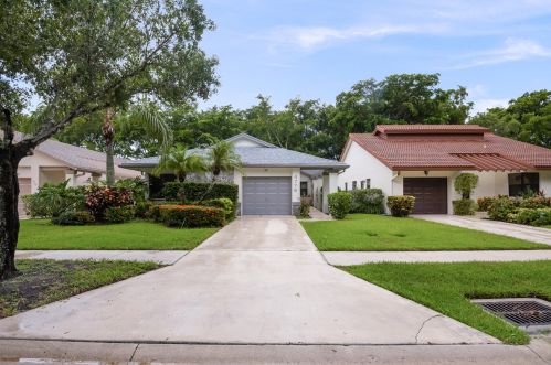 4776 Boxwood Cir, Boynton Beach, FL 33436-4722