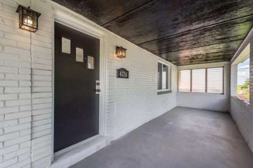 4326 Homestead Duquesne Rd, Whitaker PA  15120-3543 exterior