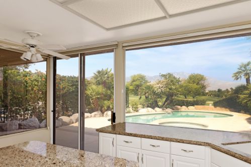 64 Pebble Beach Dr, Rancho Mirage CA  92270-1608 exterior