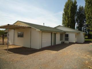 23702 Crosby Rd, Prosser, WA 99350-8641