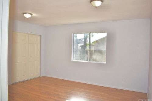 8123 Noble Ave, Van Nuys CA 91402-4509 exterior
