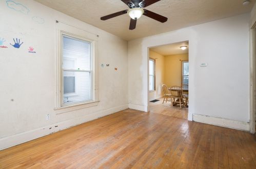2231 Layton Blvd, Milwaukee, WI 53215-2460