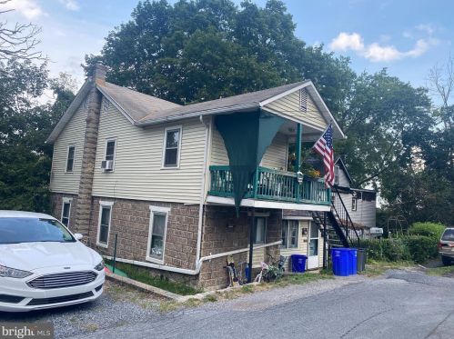 508 Enola Rd, West Enola, PA 17025-2101