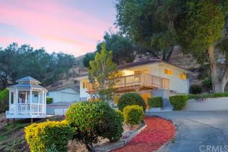 3559 Mission Rd, Fallbrook CA  92028-9452 exterior