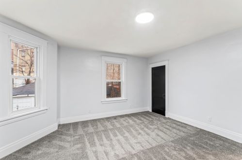 809 Berkshire Ave, Pittsburgh PA  15226-2137 exterior