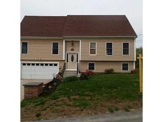 240 Kearns Ave, Tiverton, RI 02878-1556