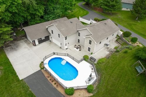 21 Buckeye Blvd, Pataskala OH  43062-8465 exterior