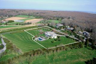 2 Mill Path, Bridgehampton, NY