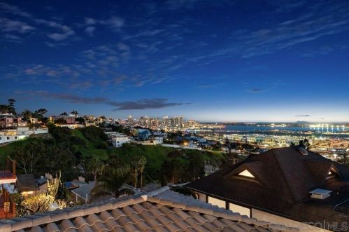 3765 Pringle St, San Diego, CA 92103-2727
