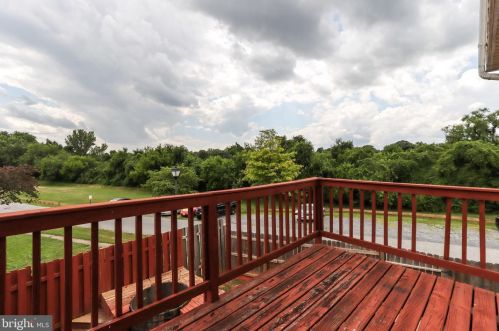 14 Mallard Ct, Charles Town WV  25414-5803 exterior