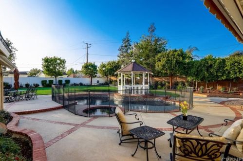 3367 Weatherford Ct, Simi Valley CA  93063-1328 exterior