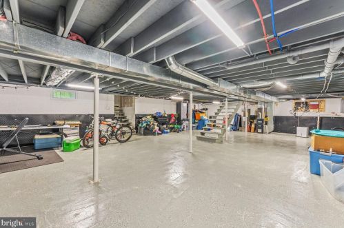 1900 Hedding Rd, Columbus NJ  08022-2067 exterior