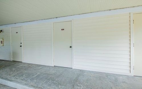 1033 Pine Isle Ln, Naples FL  34112-6178 exterior