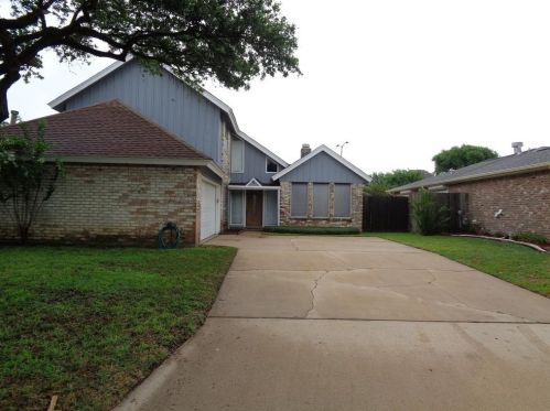 3 Cozumel Cir, Galveston, TX 77554-9343