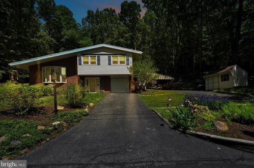 275 Ronald Ave, Molino, PA 17961-1415