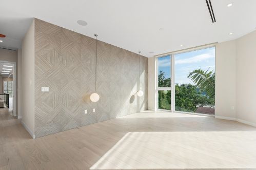 724 Lake Ave, Delray Beach FL  33483-5928 exterior